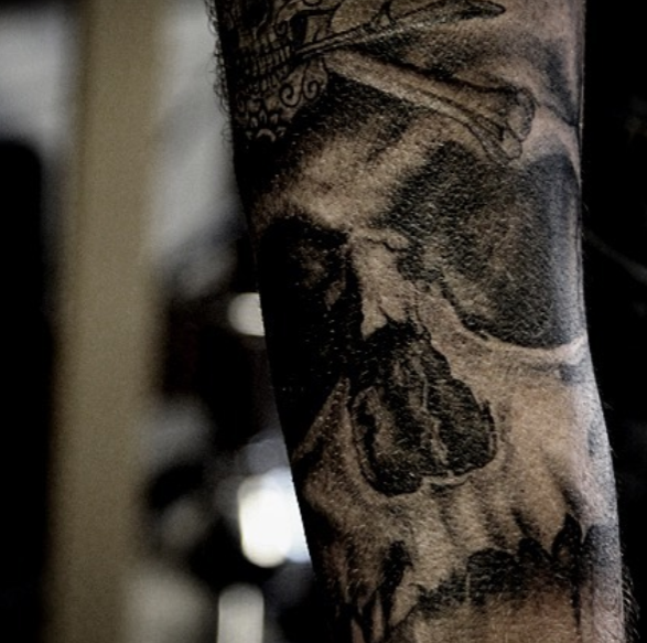 skull tattoo dark black and grey art ink, close up skull skeleton tattoo