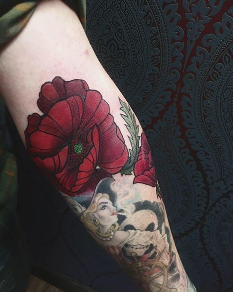 neotraditional poppy flower tattoo glasgow